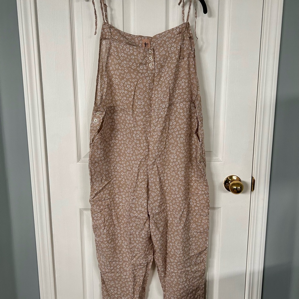 EUC Smash + Tess Jillian Harris Floral Beige Jumpsuit